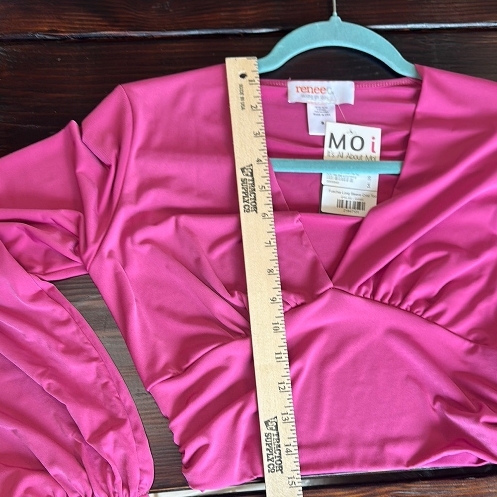 Renee C. Pink Fitted Crop Blouse - Picture 5 of 11